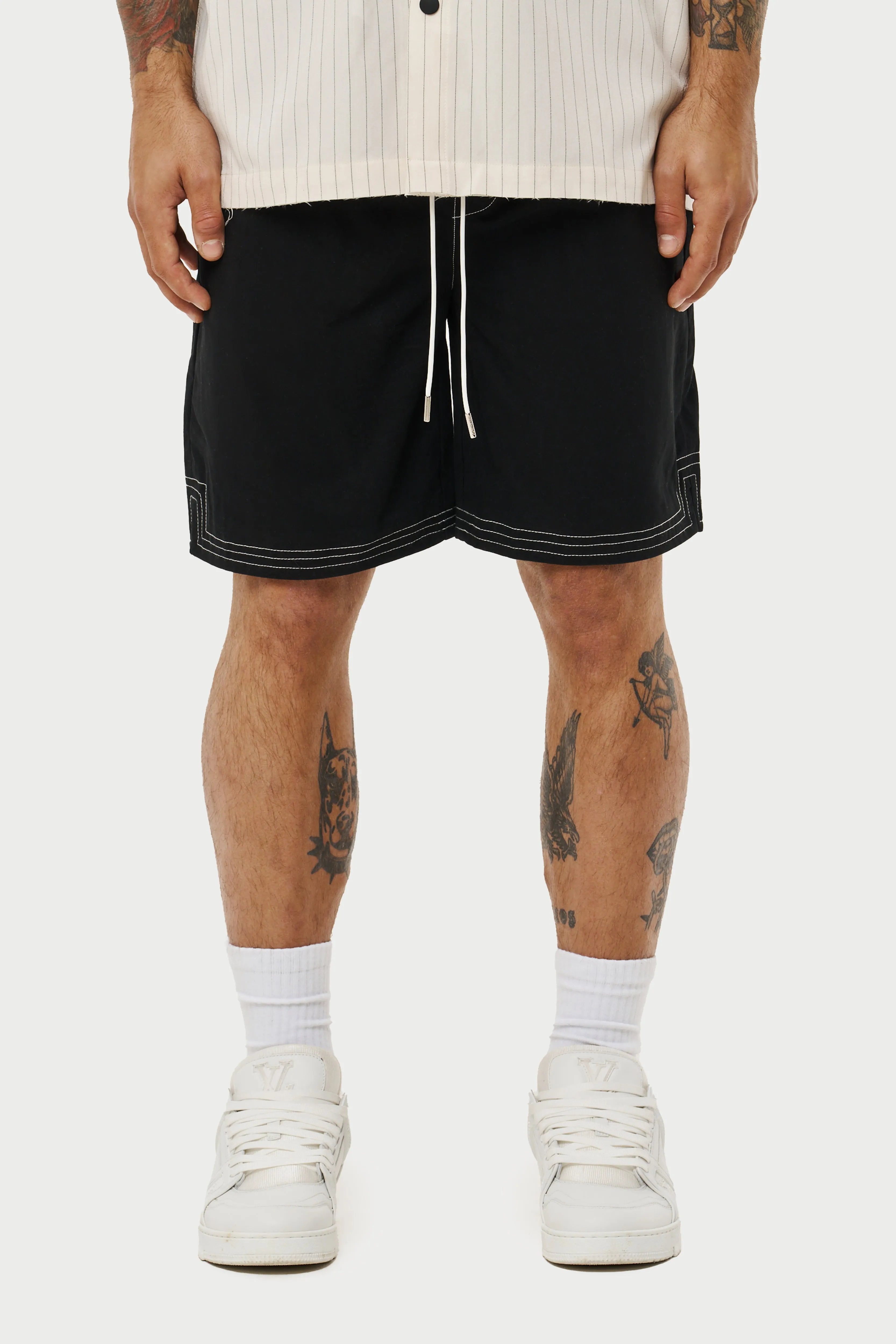 CONTRAST STITCH WOVEN SHORTS - BLACK