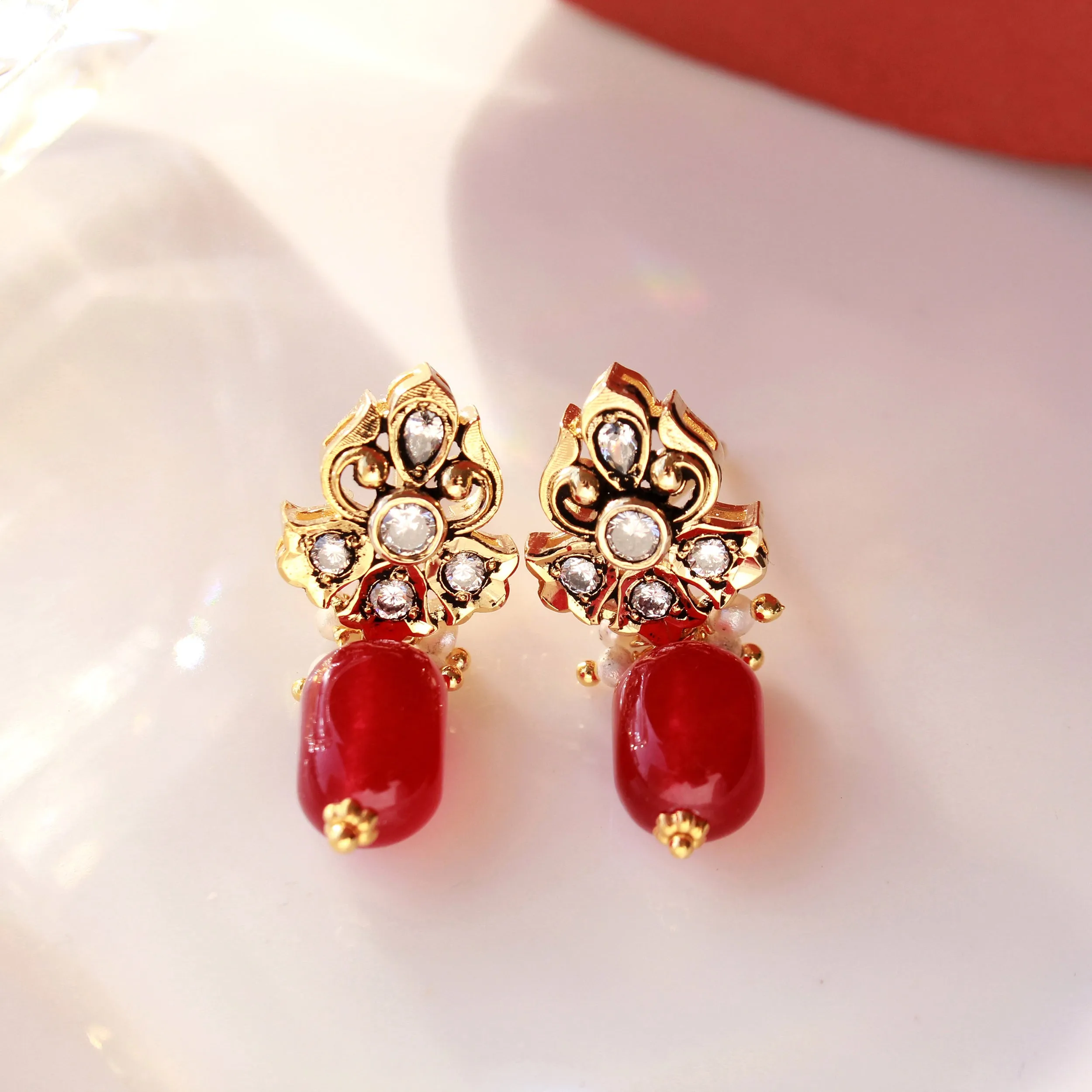 Earrings in Chetum, Pearls and Zircons