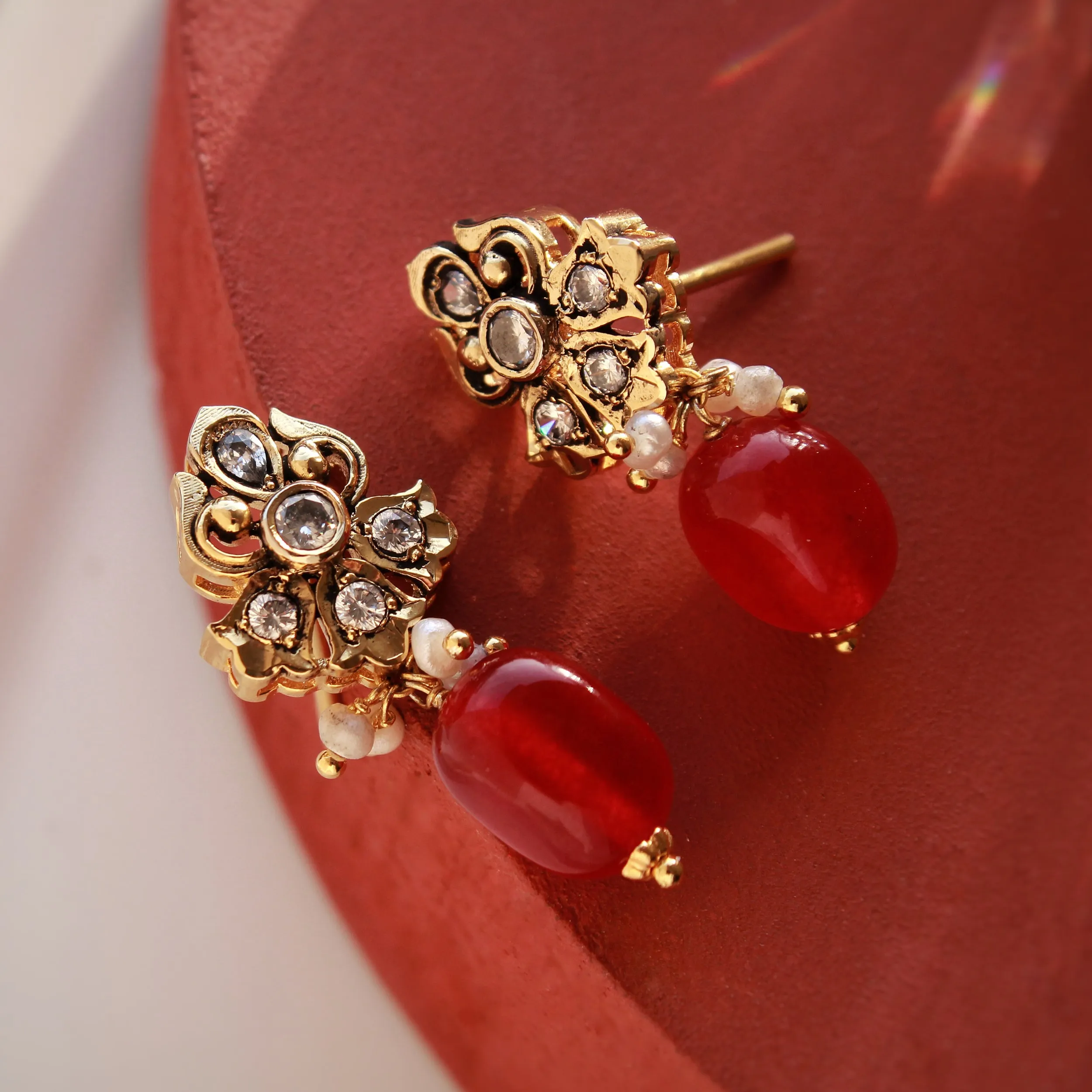 Earrings in Chetum, Pearls and Zircons